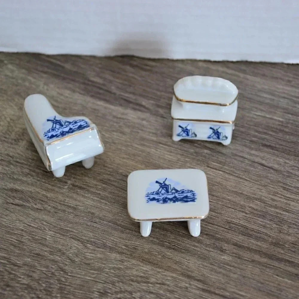 Vtg  Ceramic Miniatures